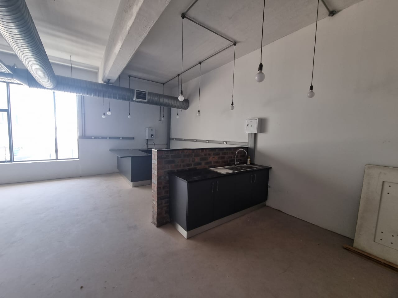 To Let commercial Property for Rent in Salt River Western Cape